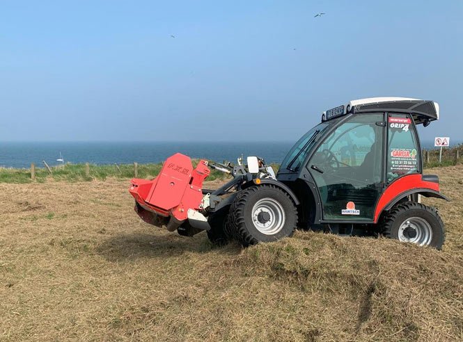 Fauchage tracteur de pente Normandie